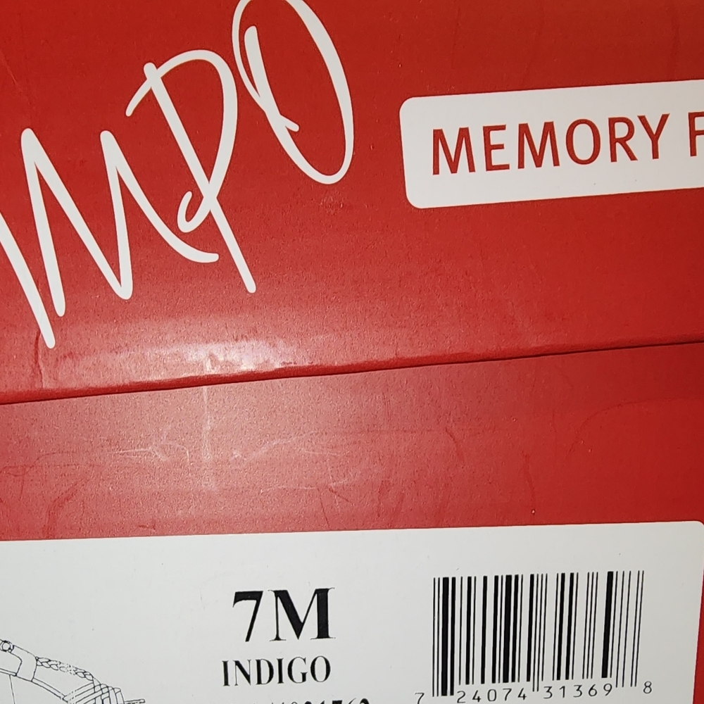 Lady's MPO shoes in a size 7M